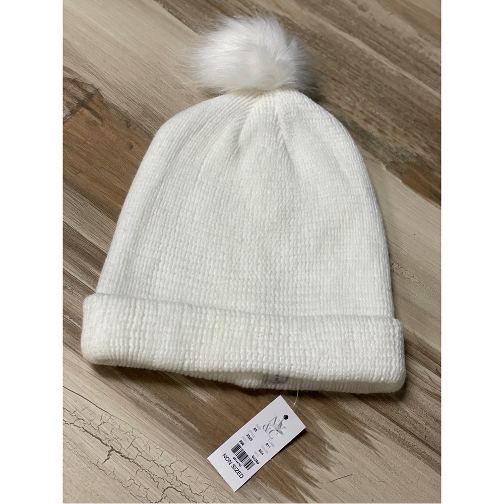NWT New York & Company Pompom Beanie Hat White One Size